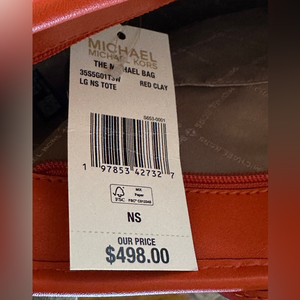 NWT - Michael Kors “The Michael” Large Ombré Straw Tote. Retail $498.00 - Picture 4 of 4